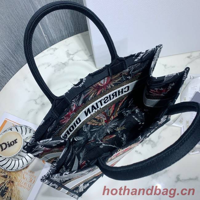 SMALL DIOR BOOK TOTE Embroidered M1296-6