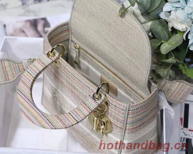 DIOR MEDIUM LADY D-LITE BAG D-Stripes Embroidery M0565 Beige