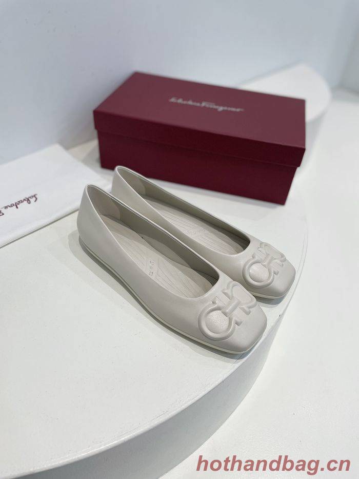 Ferragamo Shoes FMS00052