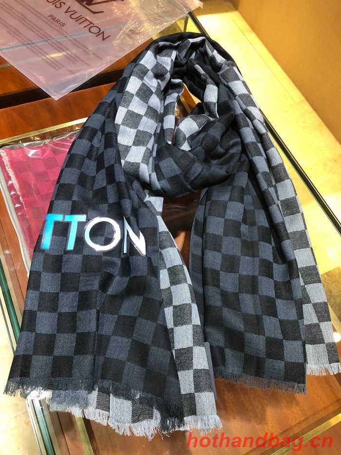 Louis Vuitton Scarf LVC00174