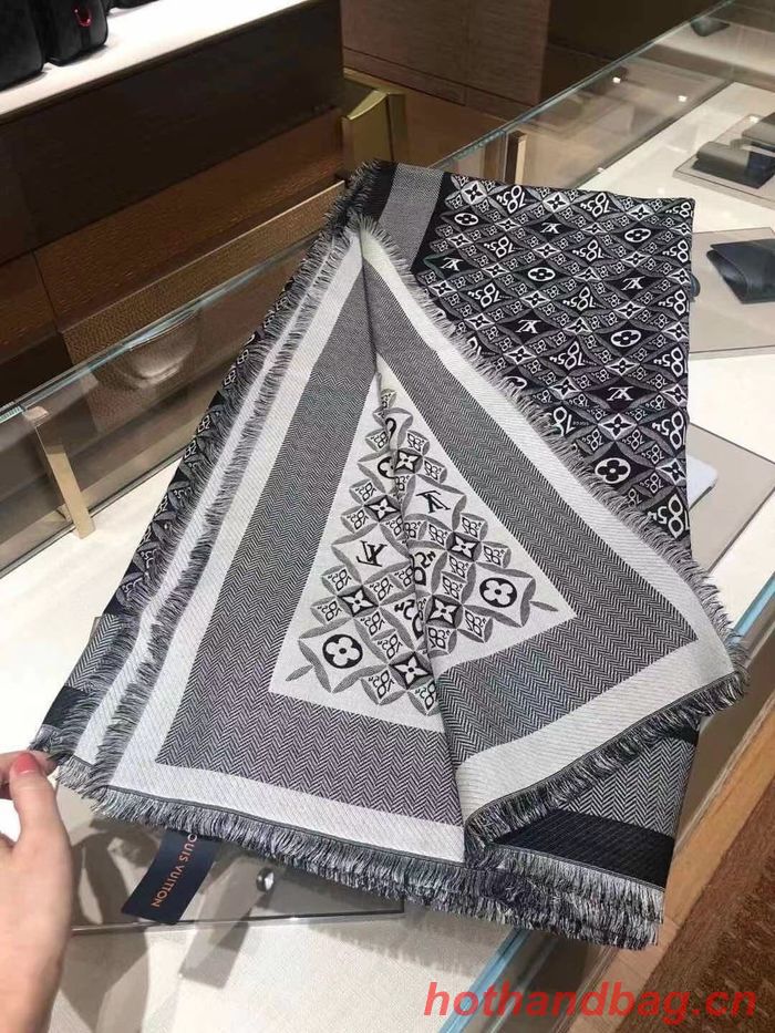 Louis Vuitton Scarf LVC00347