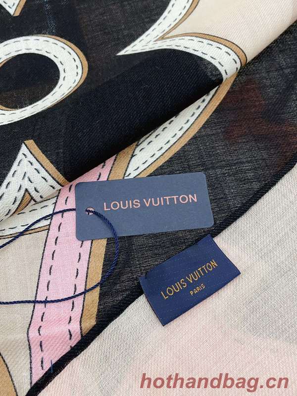 Louis Vuitton Scarf LVC00460