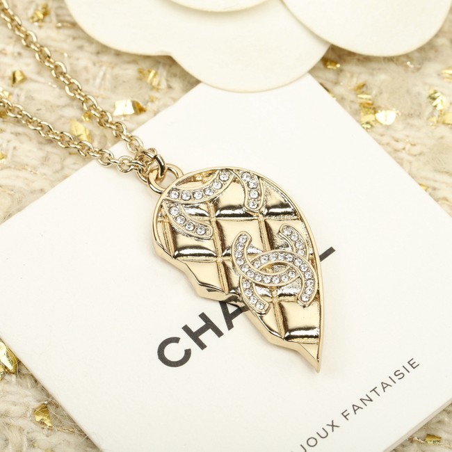 Chanel necklace CE16390