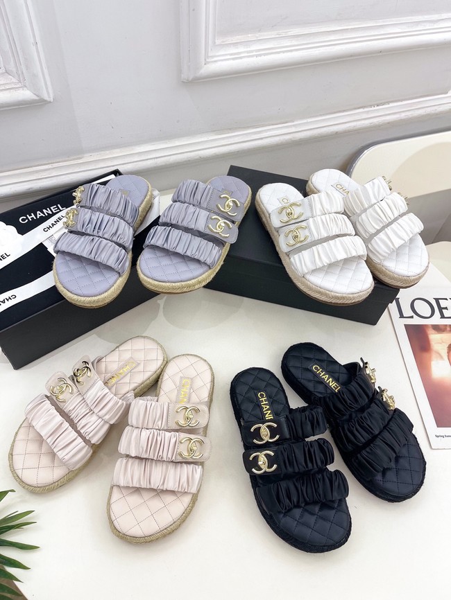 Chanel  WOMENS SANDAL 55893-1