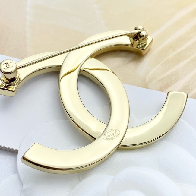 Chanel brooch CE16515