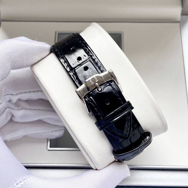 Omega Watch OMW00832-1