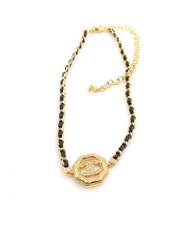 Chanel necklace CE16672