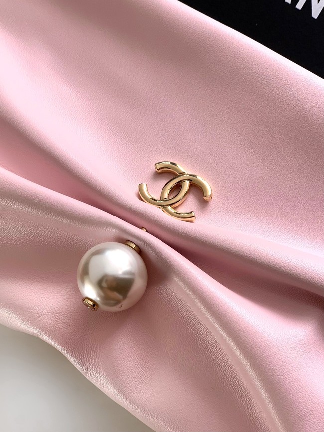 Chanel CLUTCH WITH CHAIN AP4613 pink