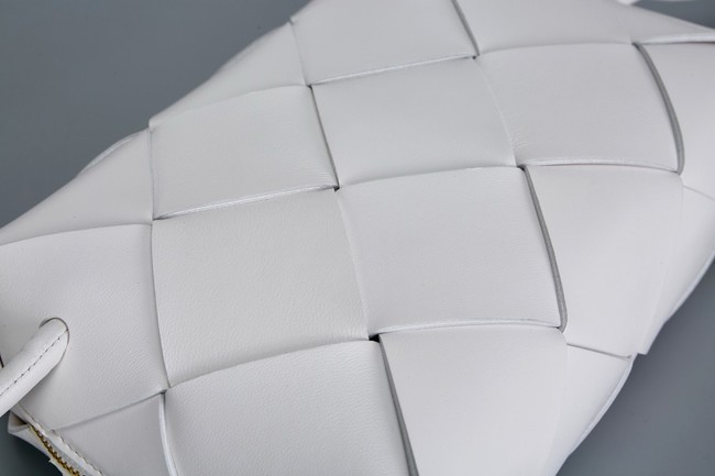 Bottega Veneta Intrecciato Concert Pouch D794258 white