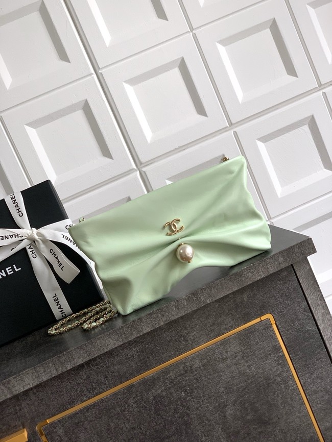 Chanel CLUTCH WITH CHAIN AP4613 green