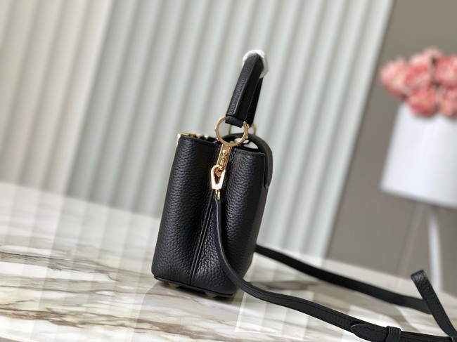 Louis Vuitton Capucines Mini M11342 black&white