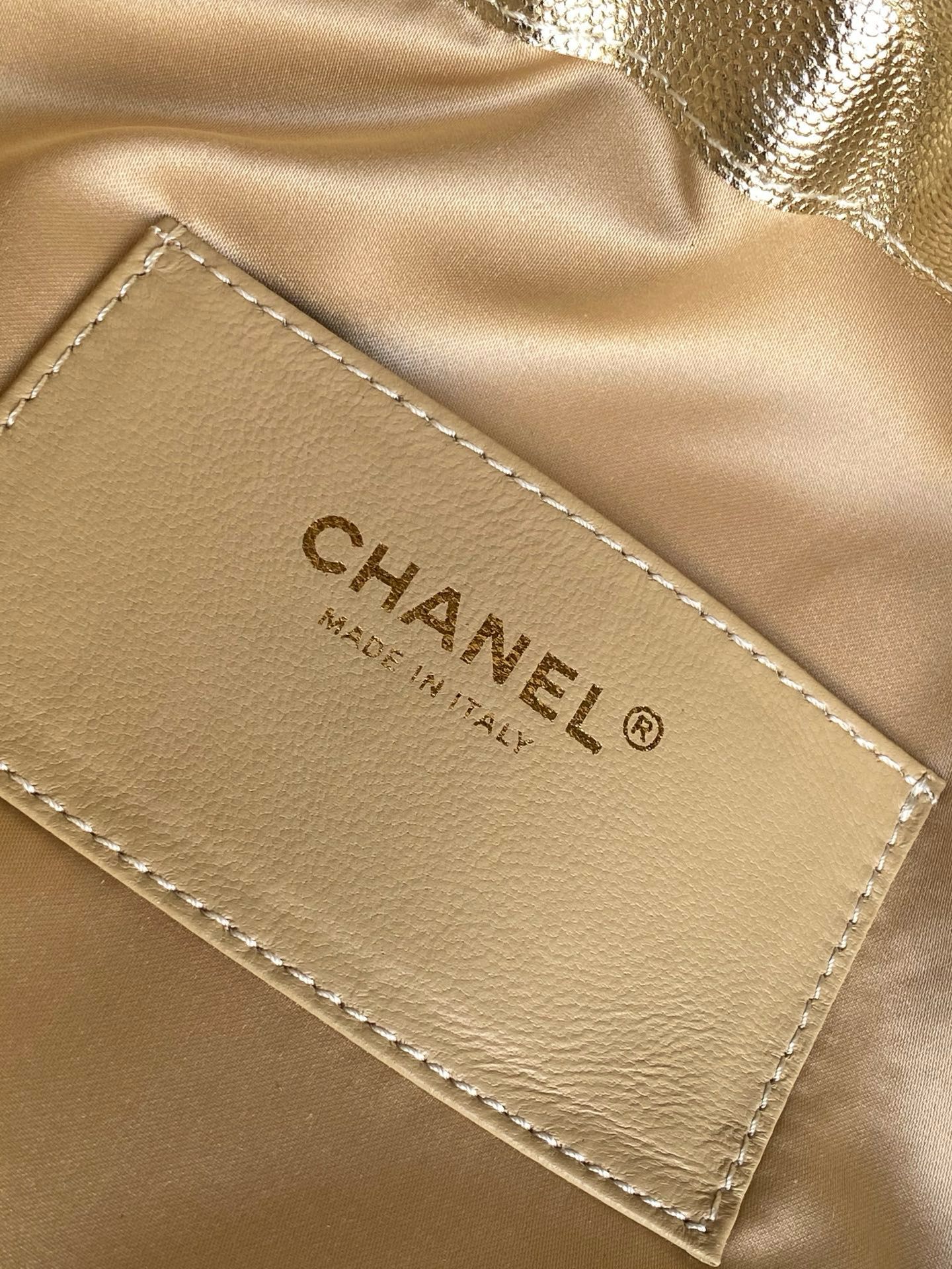 CHANEL 25 SMALL HANDBAG AS5293 Gold