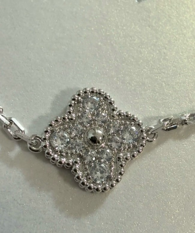 Van Cleef & Arpels necklace CE16994