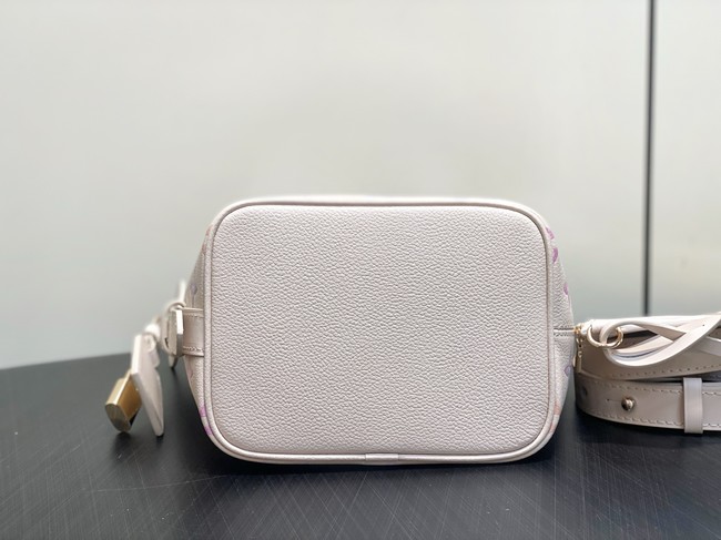 Louis Vuitton NEW All In BB M25673 Dream Cream