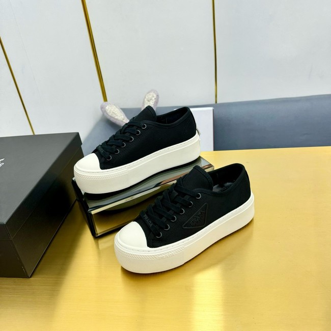 Chanel Downtown Bold leather sneakers 45033-3