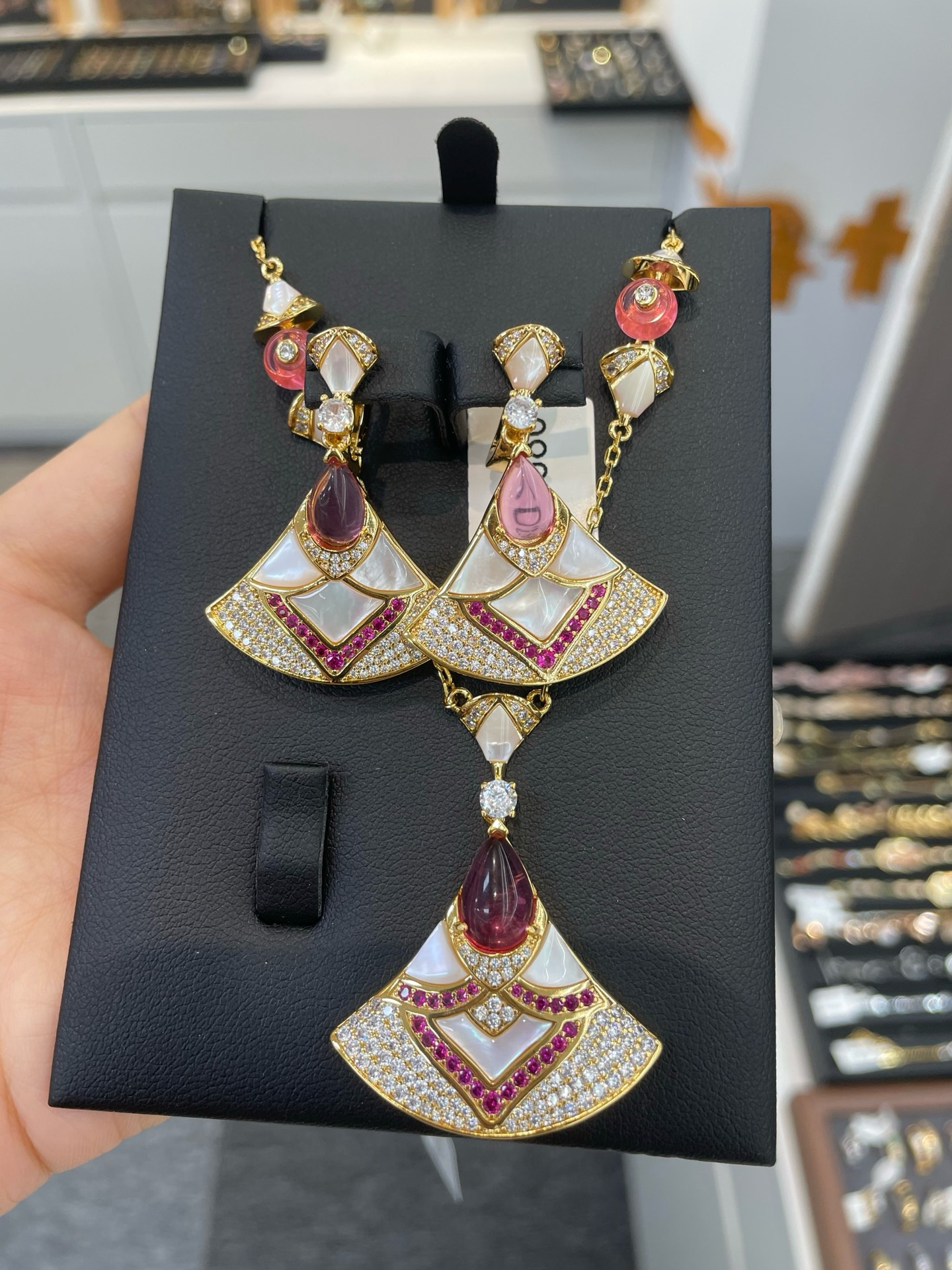 BVLGARI necklace&Bracelet&Earring&ring CE81078