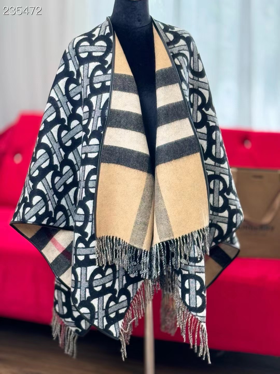 Burberry Cape Double-sided cashmere B35911