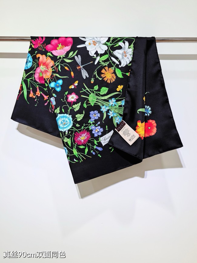 Gucci Shawl Cashmere and Silk Jacquard KY115