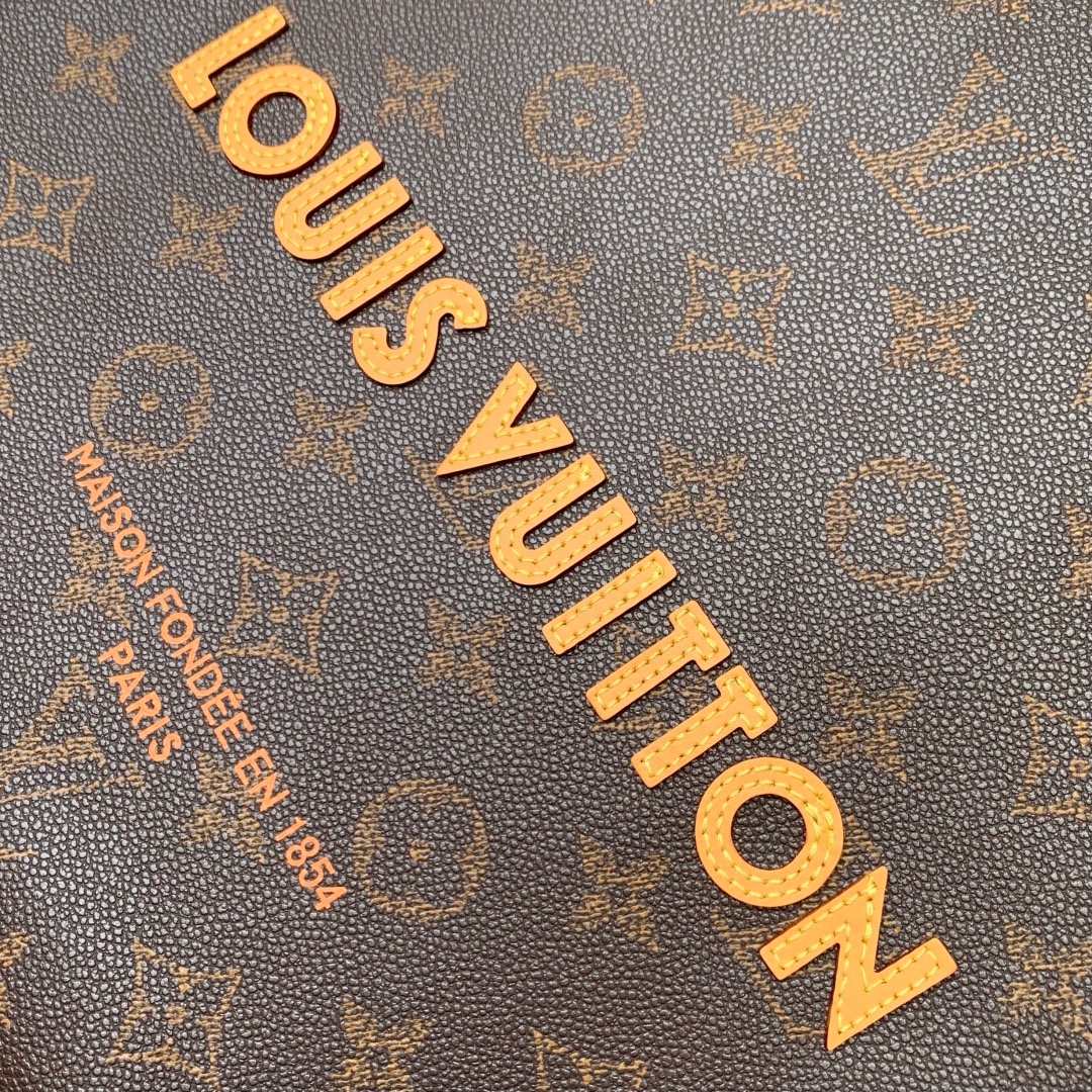 Louis Vuitton Shopper Tote MM M13928