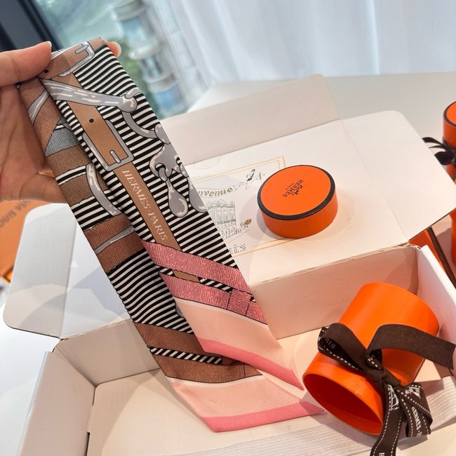 Hermes Silk Twilly scarf H06376