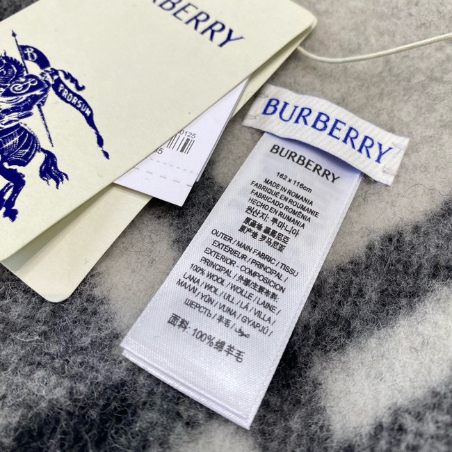 Burberry Cashmere cape 06399