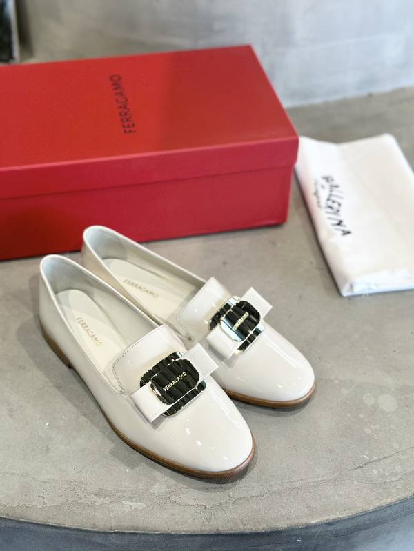 Ferragamo Shoes FMS00091
