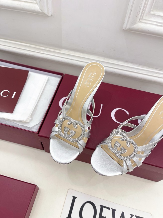 Gucci Womens slide sandal with crystal Interlocking G 852663-1