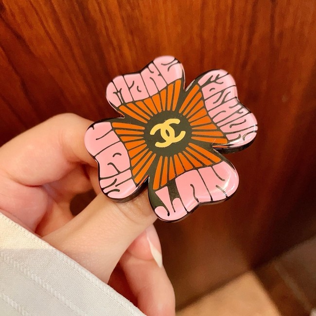 Chanel brooch CE81775