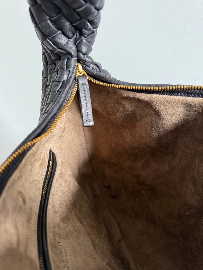 Bottega Veneta Veneta 856737 black