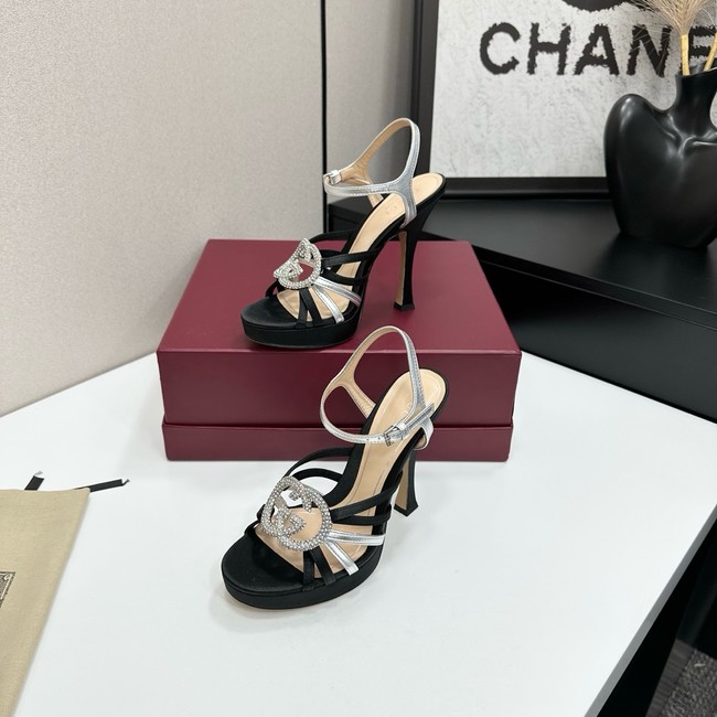 GUCCI Womens pump with crystal Interlocking G 21045-7