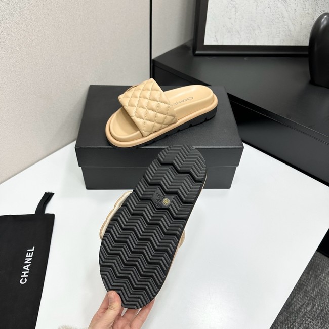 Chanel slipper 21061-1