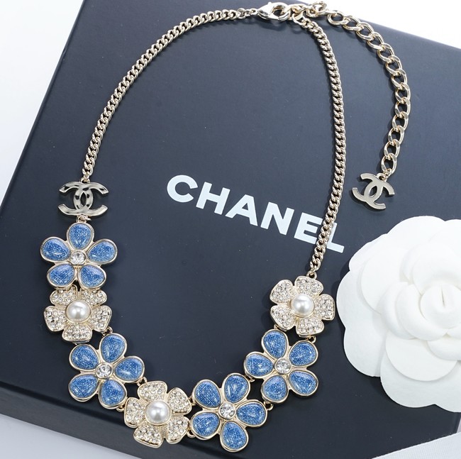 Chanel necklace CE81899