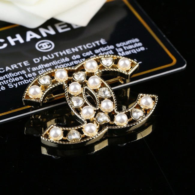 Chanel brooch CE81919