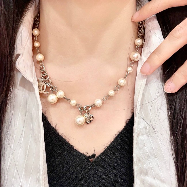 Chanel necklace CE81977