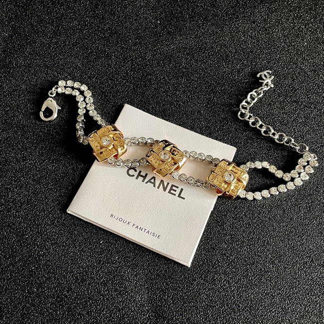 Chanel bracelet CE82000