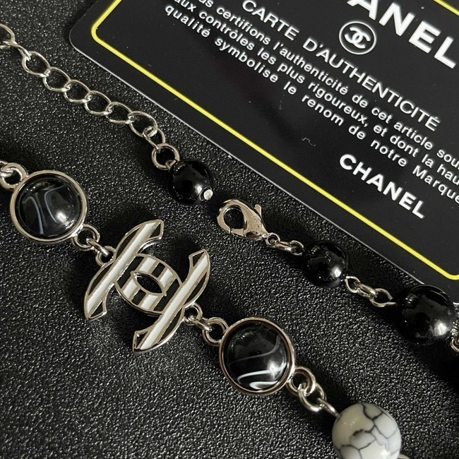 Chanel necklace CE82004