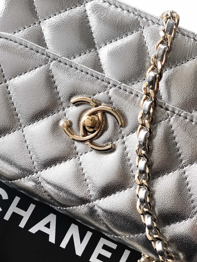 Chanel Clutch With Chain AP4975 silver