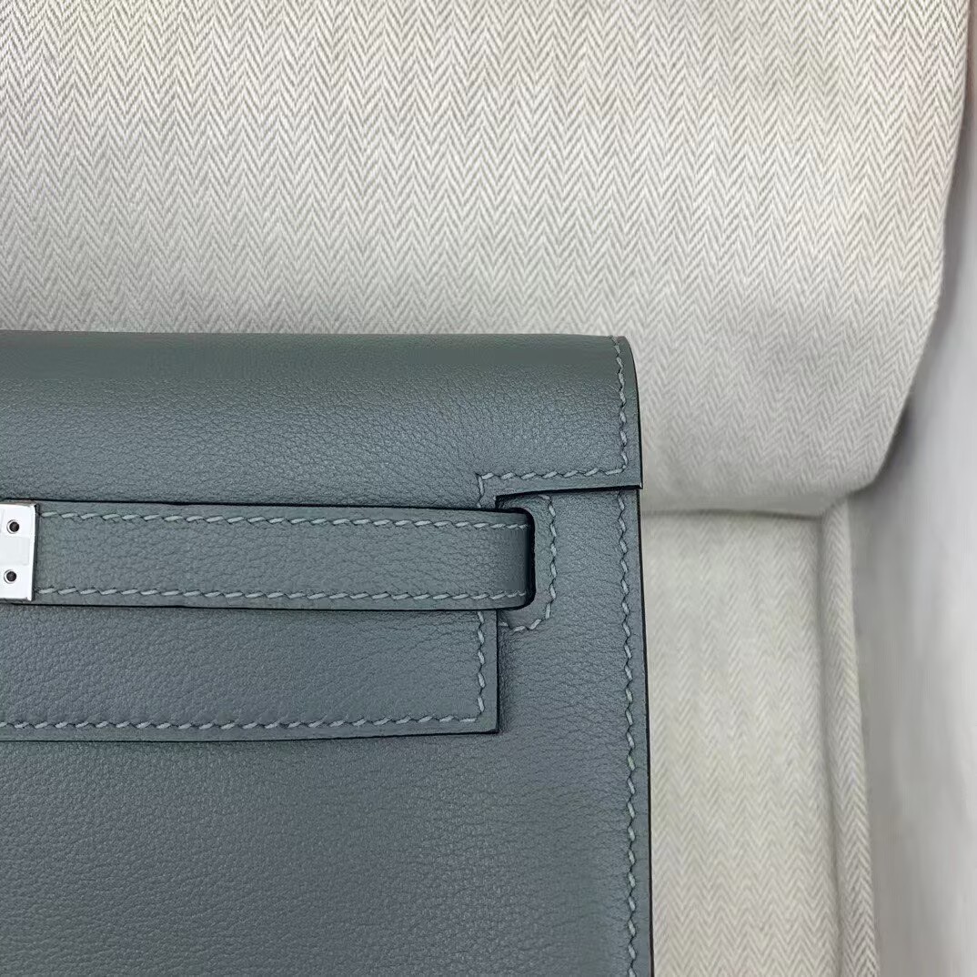 Hermes Kelly Danse Original Evercolor Leather 22CM KL22 Almond Green Silver-Tone