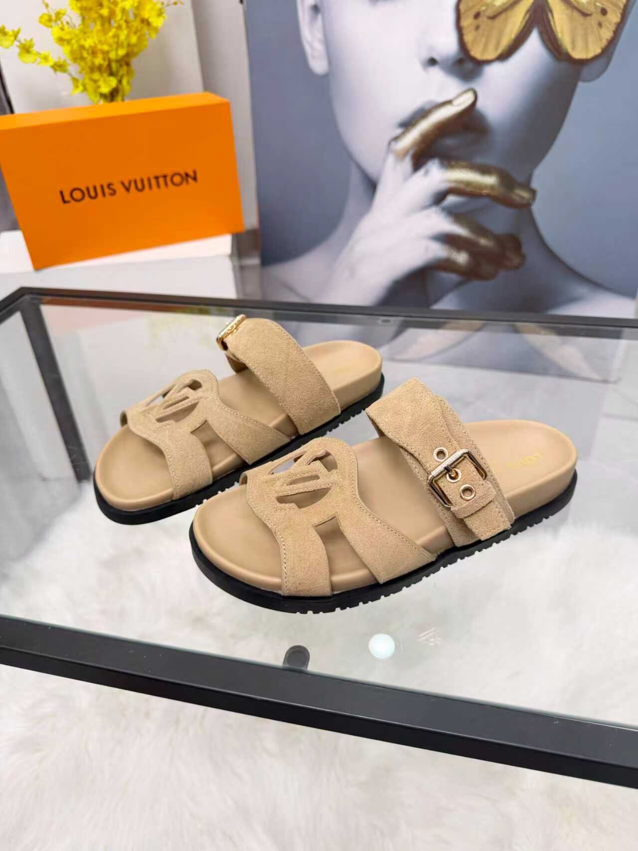 Louis Vuitton Slippers Shoes LV63021