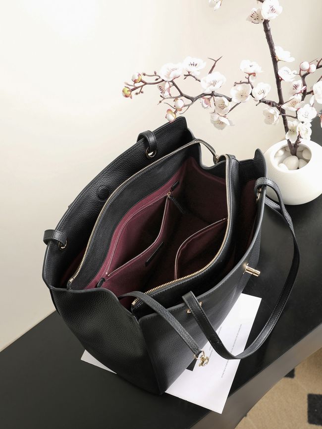 Chanel Shopping Bag AS6242 black