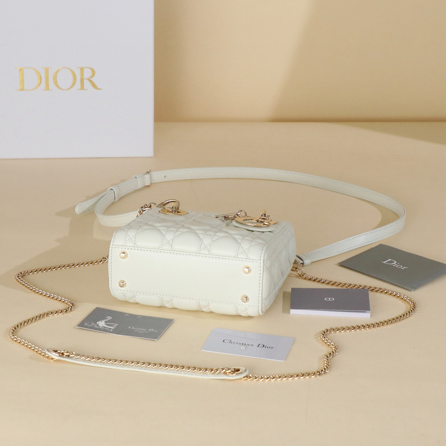 MINI LADY DIOR BAG Lambskin M0566OW white&gold