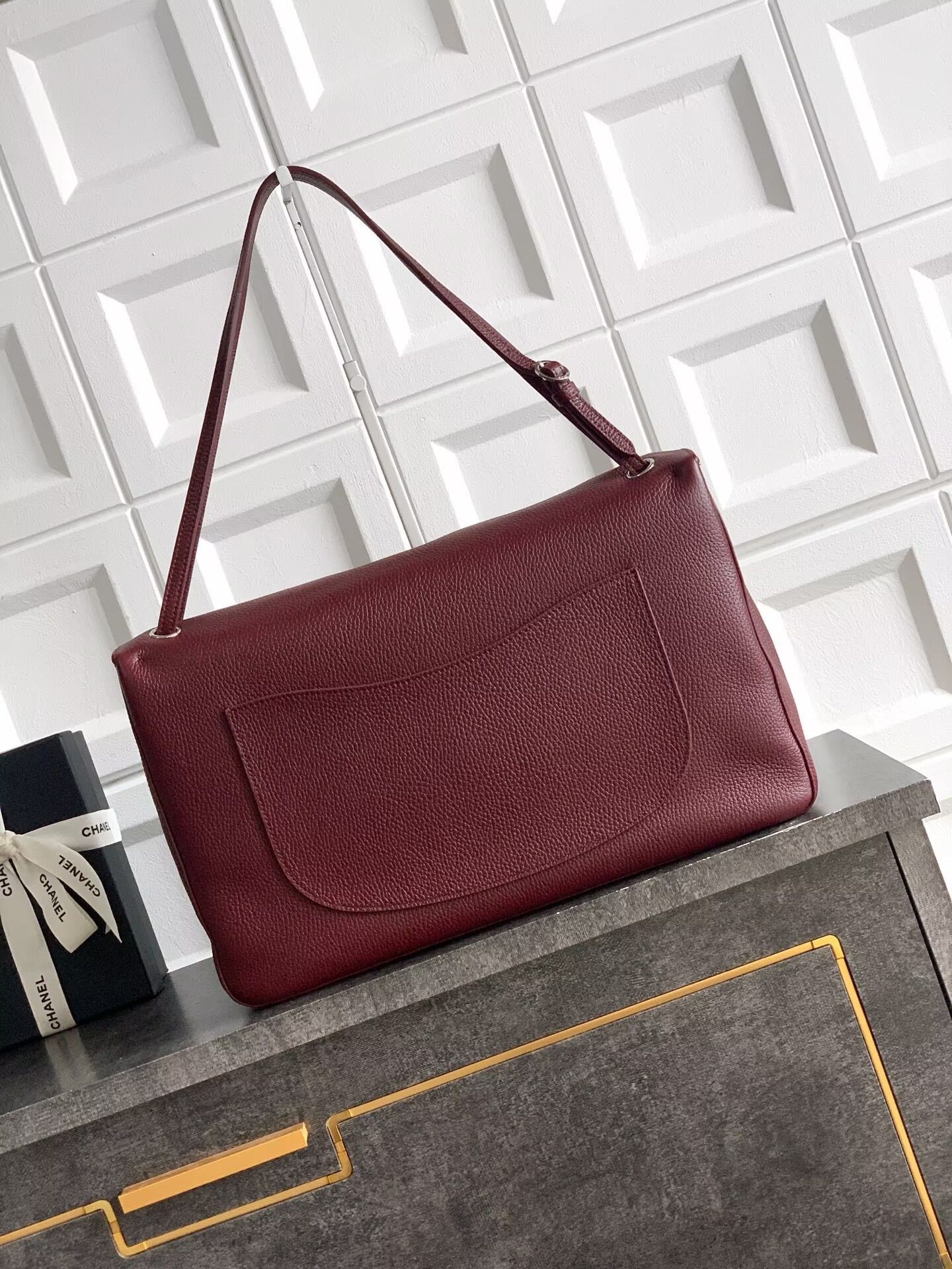 Chanel SPRING SUMMER 2026 MAXI FLAP BAG Grained Calfskin & Silver-Tone Metal AS6233 Burgundy