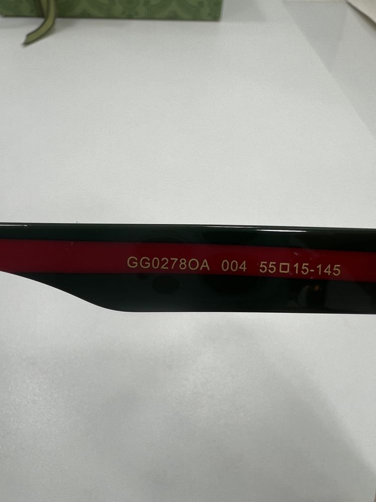 Gucci Sunglasses GUS00007-1