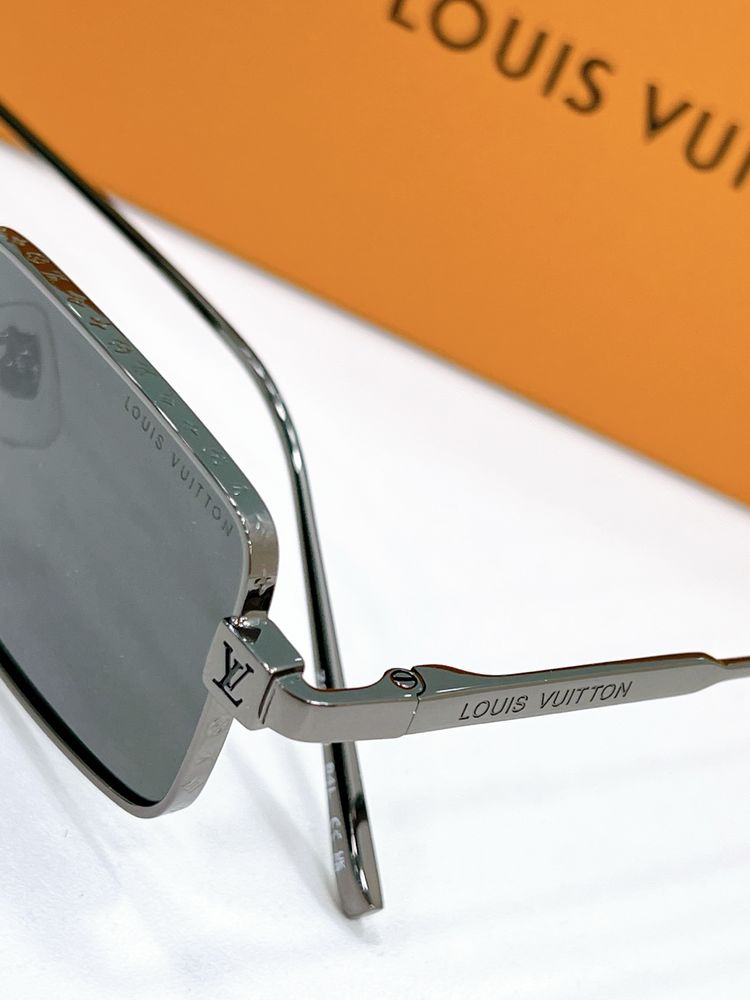 Louis Vuitton Sunglasses LVS00016-1