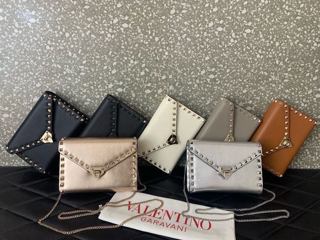 VALENTINO ROCKSTUD Small Calfskin Handbag VA088 white VALENTINO ROCKSTUD Small Calfskin Handbag VA088 white