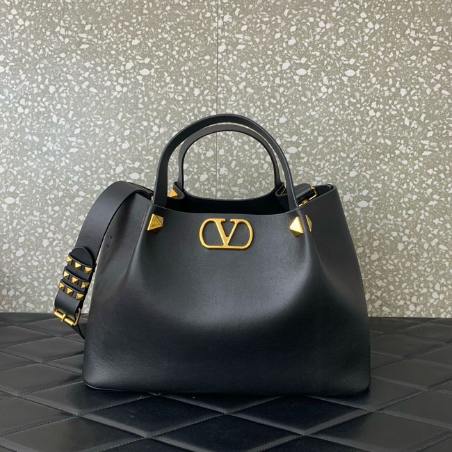VALENTINO Medium Sheepskin Shoulder Bag 0112L black