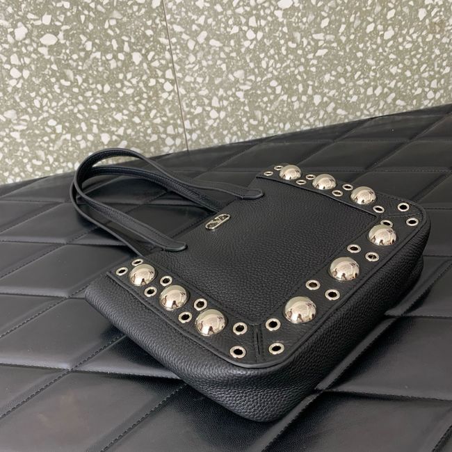 VALENTINO NELLCOTE small Calfskin Handbag WB0R78 black