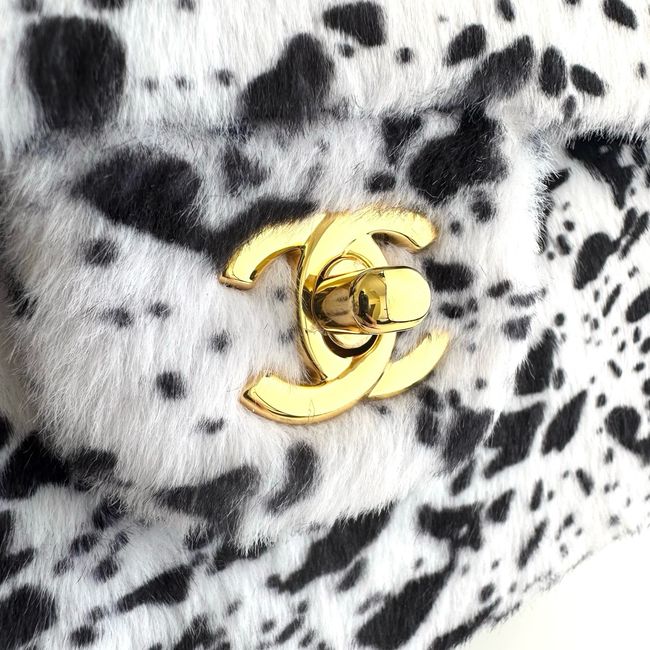 Chanel SMALL FLAP BAG AS1112 White & Black Chanel SMALL FLAP BAG AS1112 White & Black