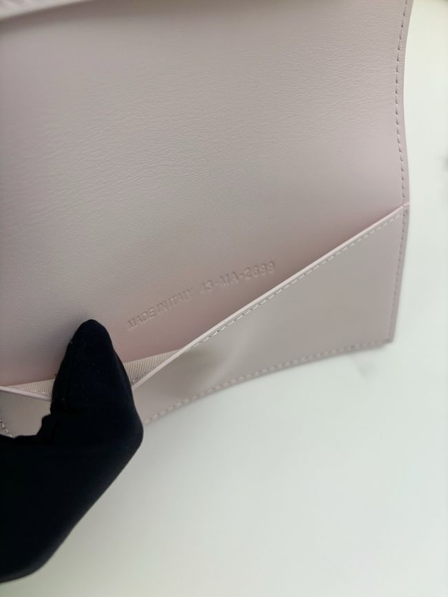 Dior Salon Passport Cover S3817O pink