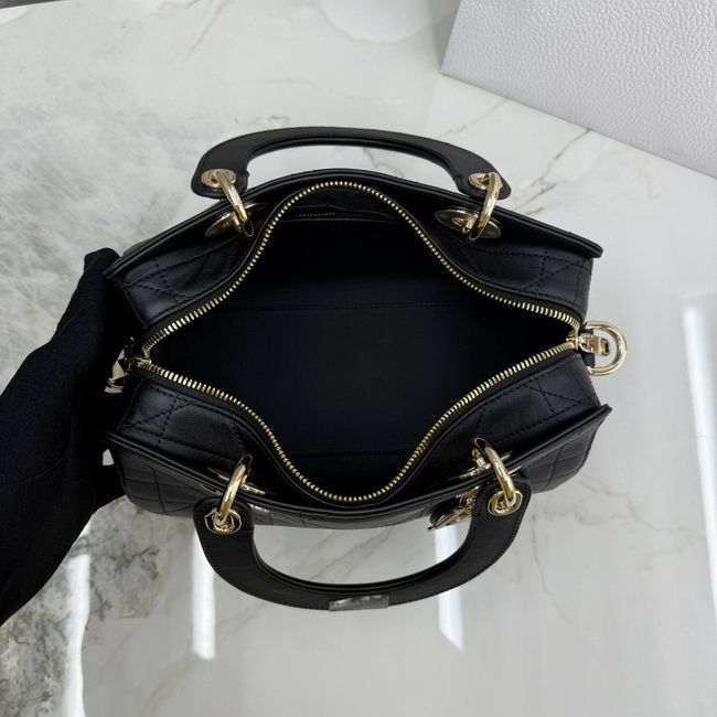Small Dior Granville Bag black Flat Macrocannage Calfskin M1441OHJ Small Dior Granville Bag black Flat Macrocannage Calfskin M1441OHJ
